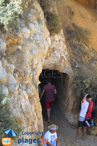 Tunnel d'accès à la crique de Camilo Norte de Lagos - Portugal