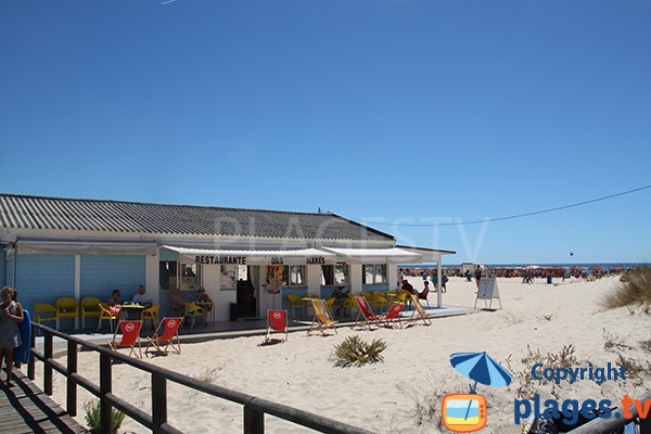 Restaurant sur la plage d'Alagoa à Altura - Portugal