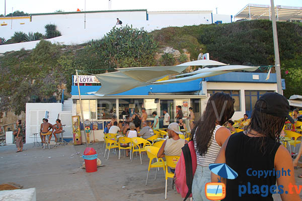Bar de la plage de Benagil à Lagoa