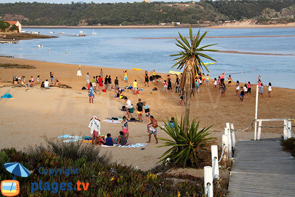 Photo de la plage de Franquia à Vila Nova Milfontes - Portugal