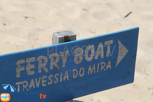 Ferry pour la plage de Furnas do Mar