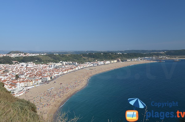 Photo de la plage de Nazaré au Portugal