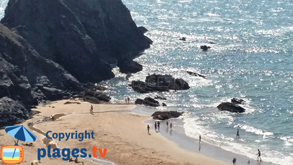 Récifs sur la plage de Vale dos Homens - Portugal